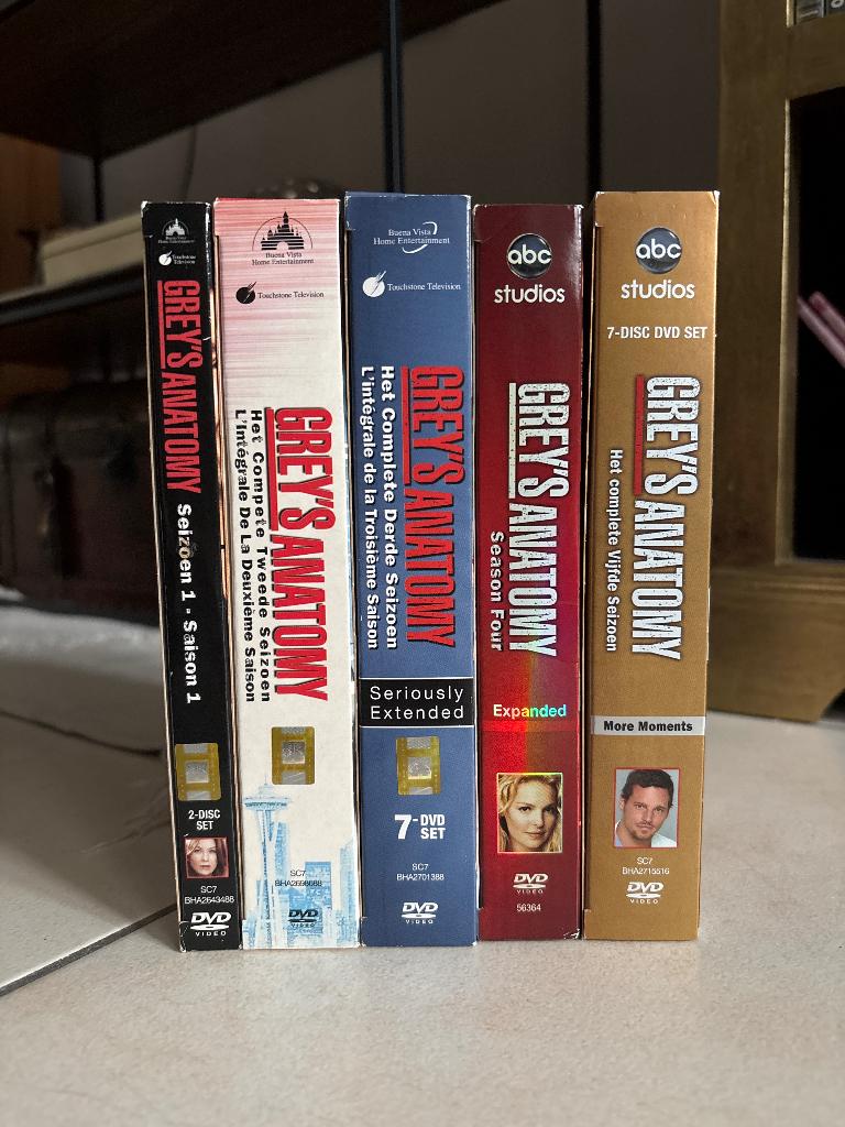 Grey’s Anatomy DVD. Series 1t/m5. Goede staat, Cd's en Dvd's, Vanaf 12 jaar, Ophalen of Verzenden, Zo goed als nieuw, Drama