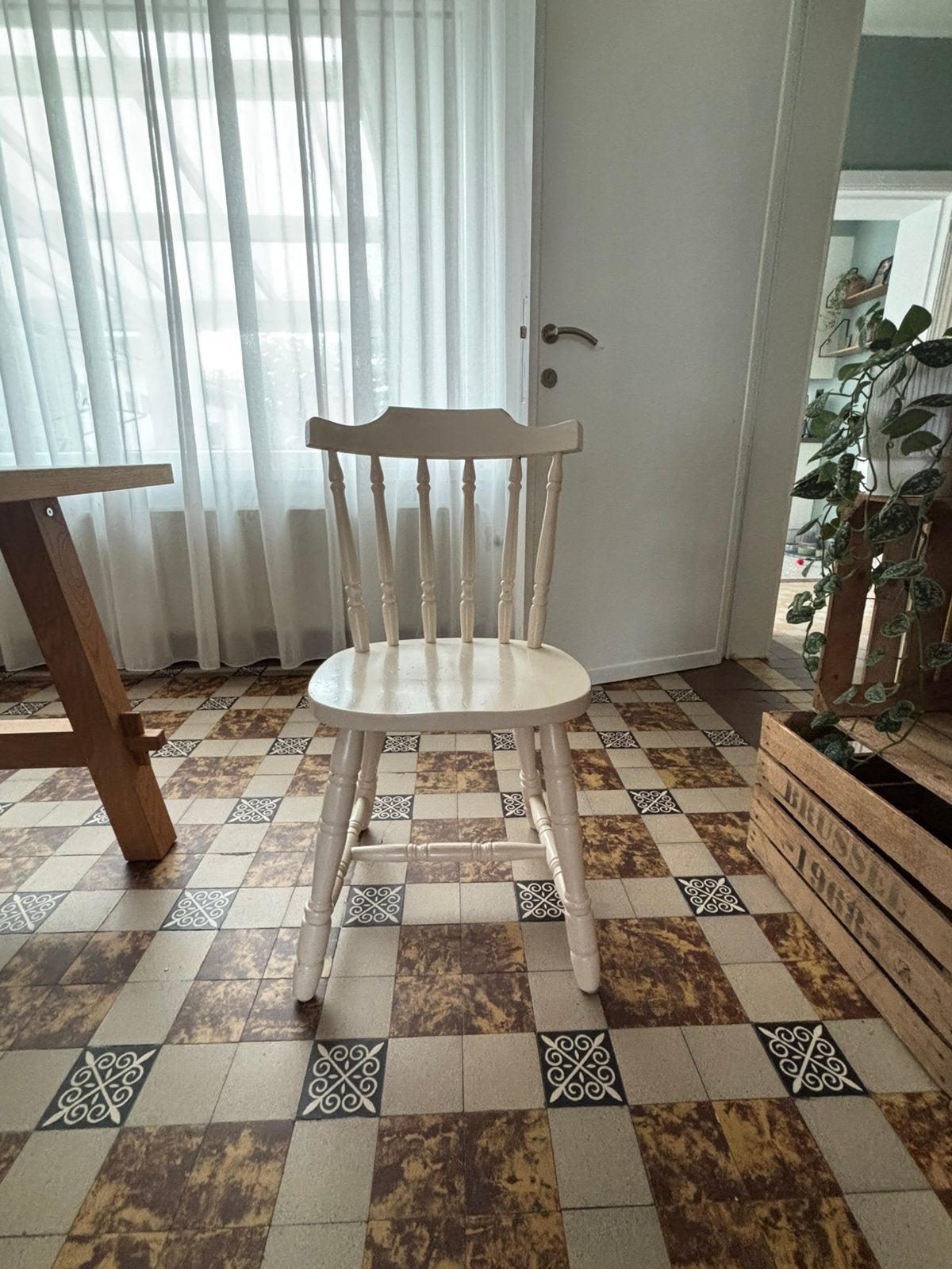 Houten stoelen, Immo