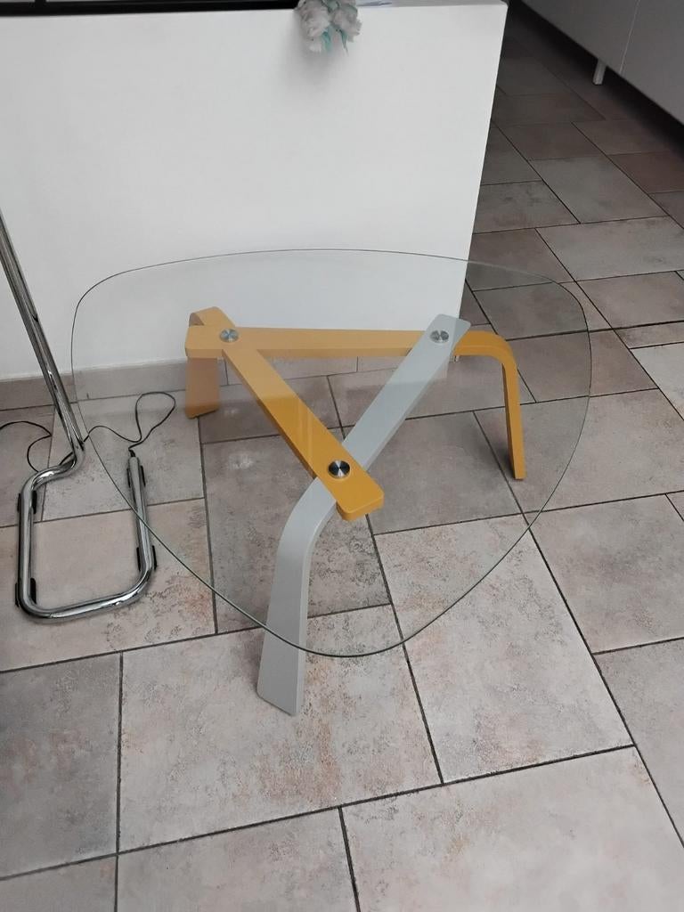 Table basse design Leolux Iris, Enlèvement