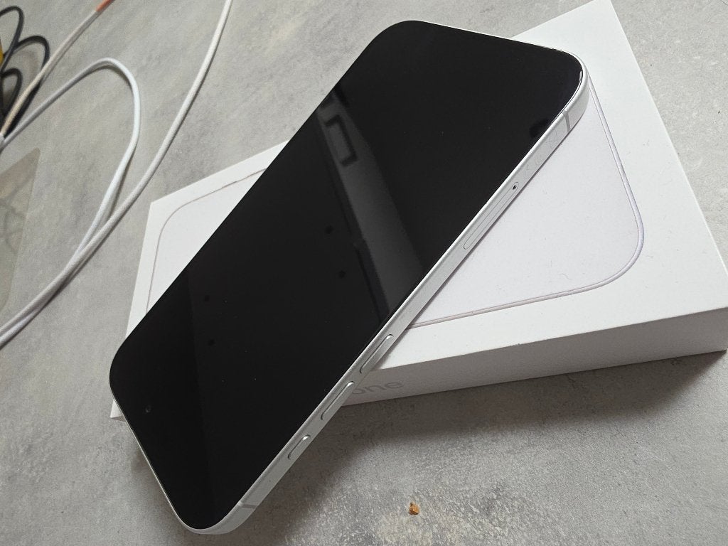 Iphone 16 128 Blanc, Télécoms, Téléphonie mobile | Apple iPhone, Comme neuf, 128 GB, Sans abonnement, Sans simlock, iPhone 16