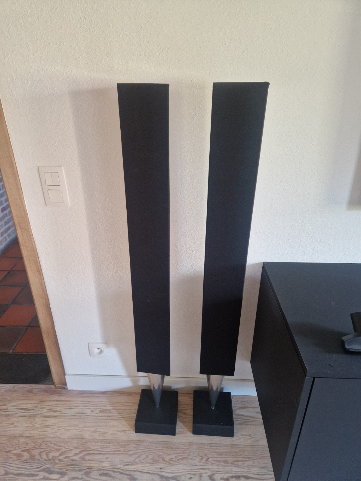 Bang&Olufsen Beolab 8000 box set, Ophalen