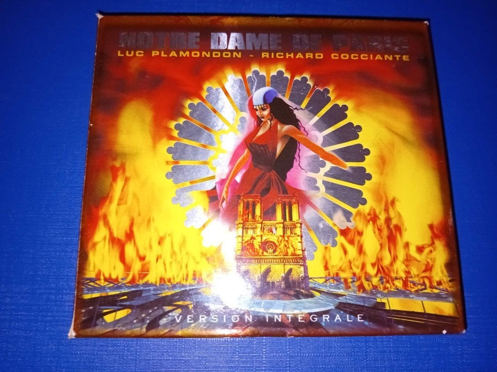 CD Notre Dame de Paris (édition collector), Comédie musicale, Enlèvement ou Envoi, Comme neuf, Matériel bonus