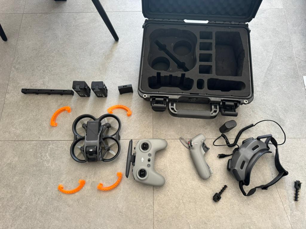 dji avata + vr bril + fpv controler + motion controller+case, Audio, Tv en Foto, Drones, Ophalen, Zo goed als nieuw, DJI