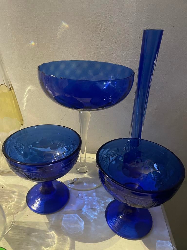 Blauw glazenset, Enlèvement