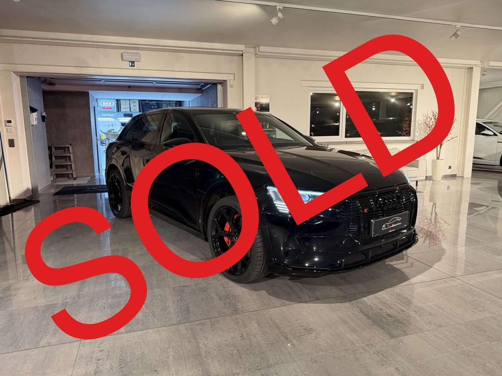 Audi Q8 e-tron SOLD BIJ GARAGE VRIENS YVES BV! (bj 2023), Automaat, Gebruikt, Zwart, Elektrisch