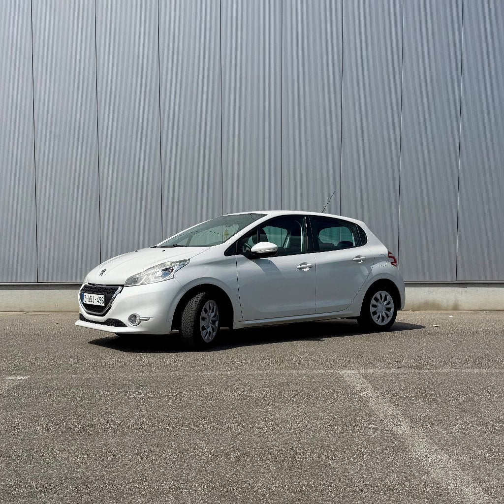 Peugeot 208 1.2 VTi Active, Auto's, Stof, Zwart, 1199 cc, Wit