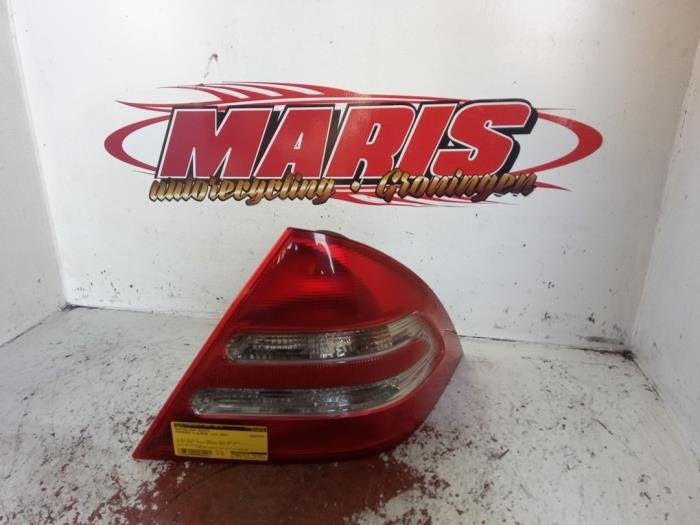 Feu arrière droit d'un Mercedes C-Klasse, -, 3 mois de garantie, Utilisé, -