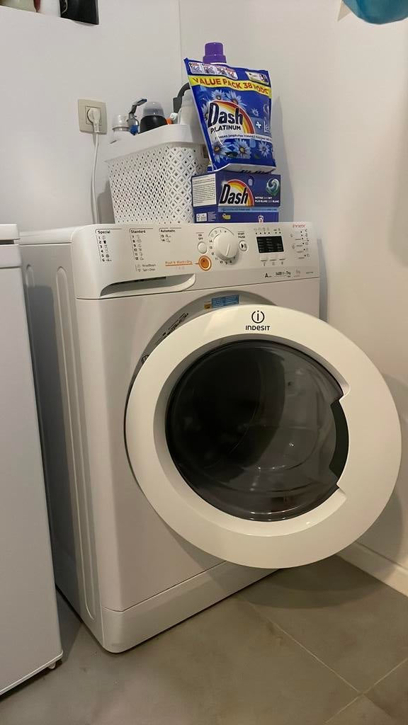 Indesit wasmachine XWDA751480 - 7/5kg, Ophalen, Zo goed als nieuw