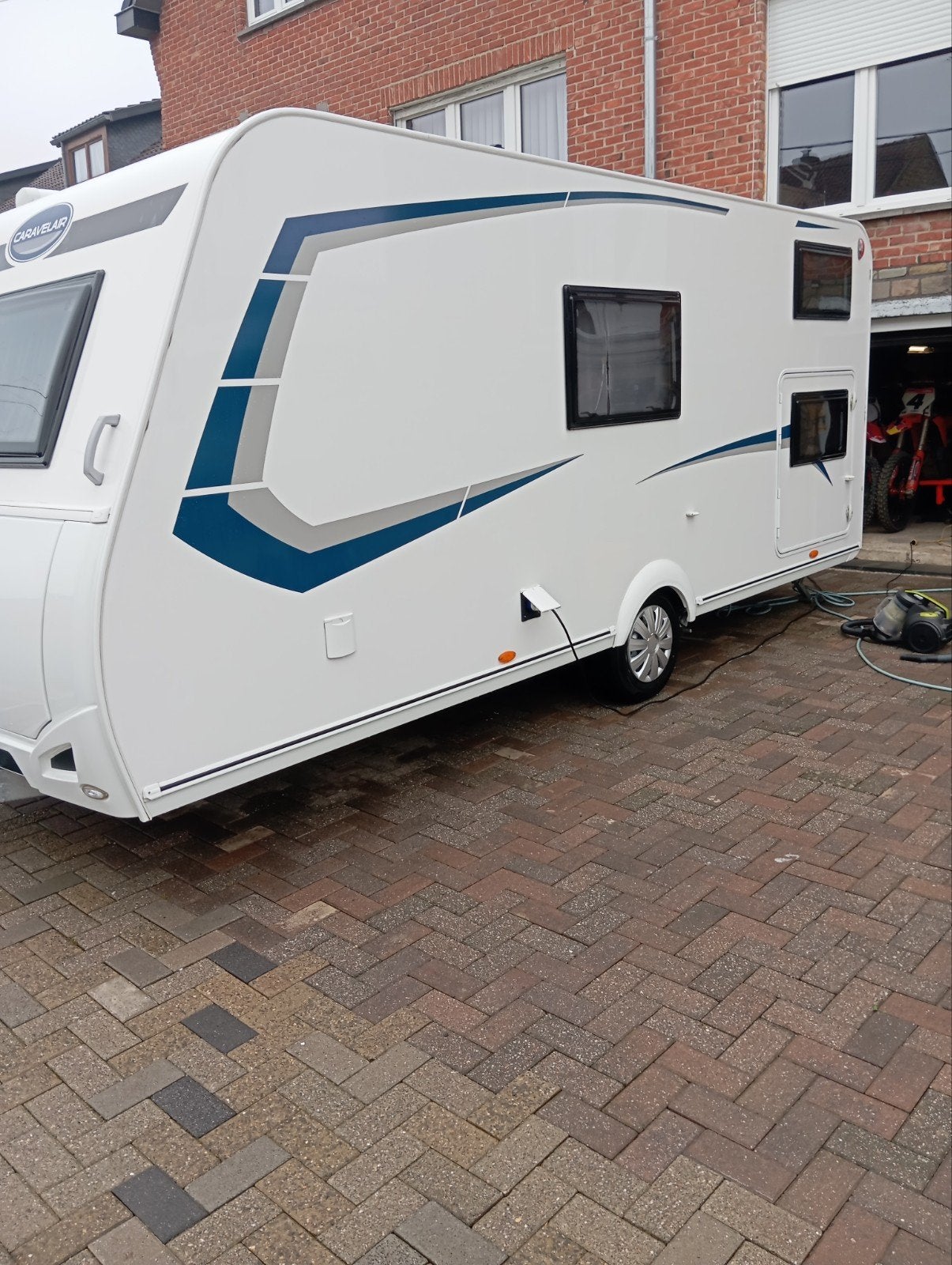 Caravelair Alba 496 family, Caravanes & Camping, Caravanes, Particulier, Caravelair, Grand lit, Douche, Mover, Enlèvement