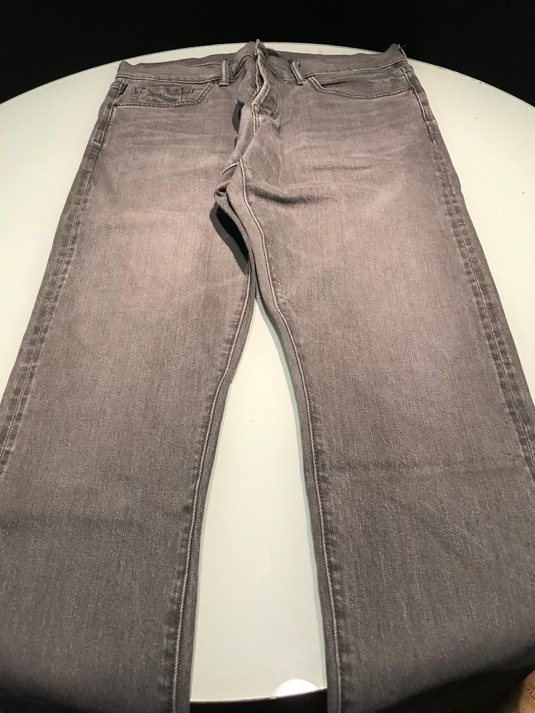 Jean TOM FORD, Gris, Enlèvement ou Envoi, Comme neuf, Taille 48/50 (M)