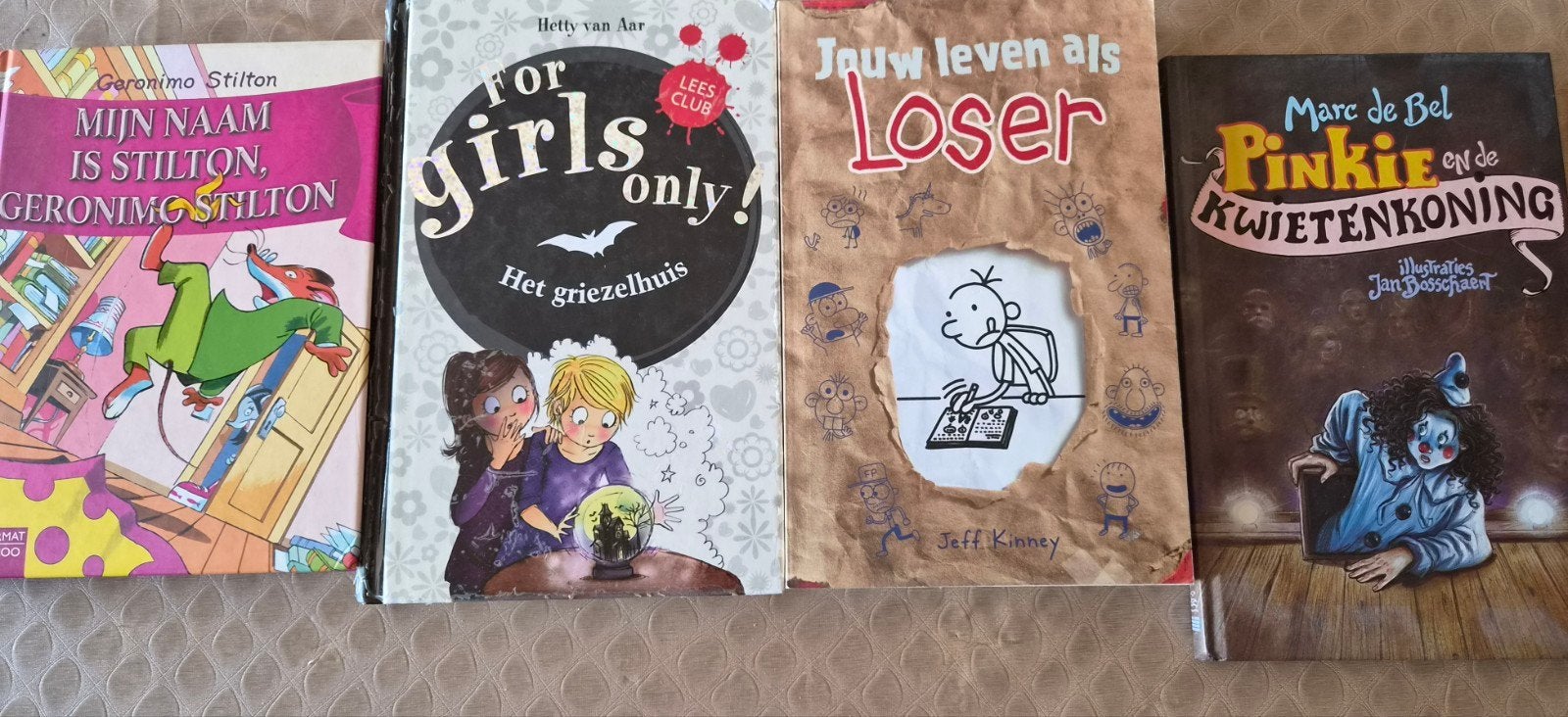 4 kinderboeken, Boeken, Ophalen of Verzenden, Zo goed als nieuw