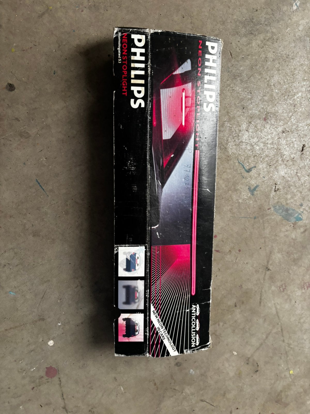 Philips Neon Stoplight – Derde remlicht voor auto (Retro ), Ophalen