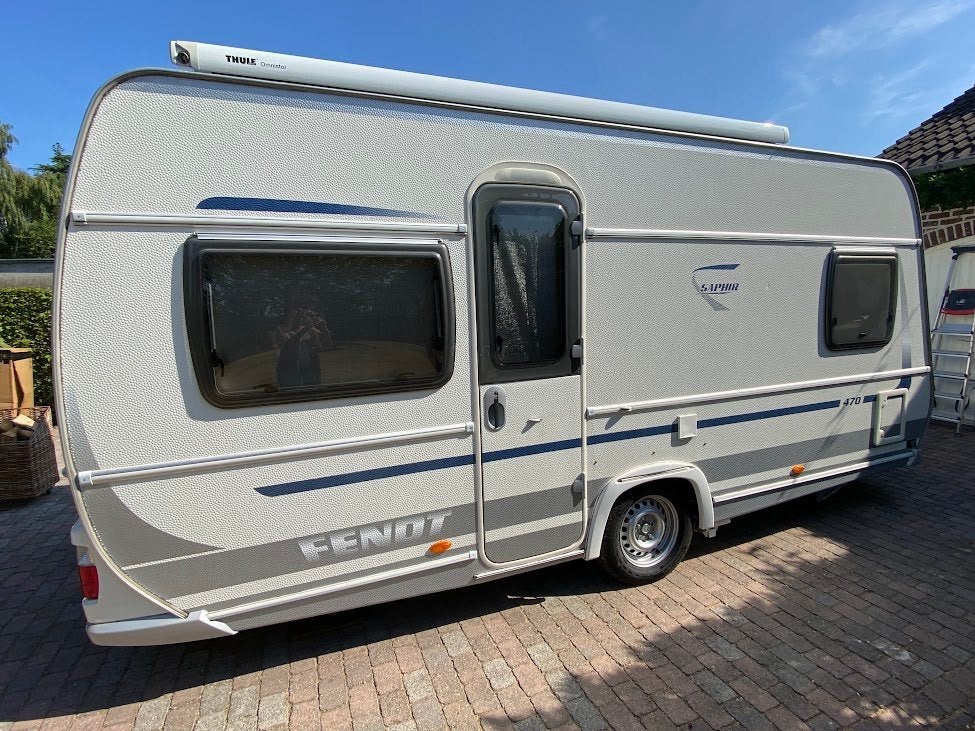 Caravan Fendt bwjr 2011, Vast bed, Microgolfoven, Rondzit, Particulier
