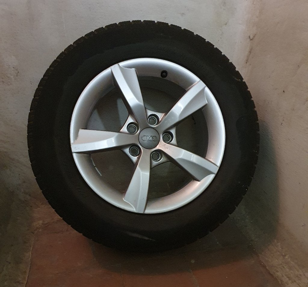 4 Winterbanden + velgen Audi A6, Auto-onderdelen, Banden en Velgen, Ophalen, Gebruikt, Velg(en), 16 inch