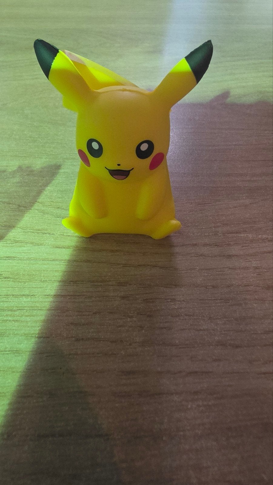 Pikachu Squishy Toy, Ophalen