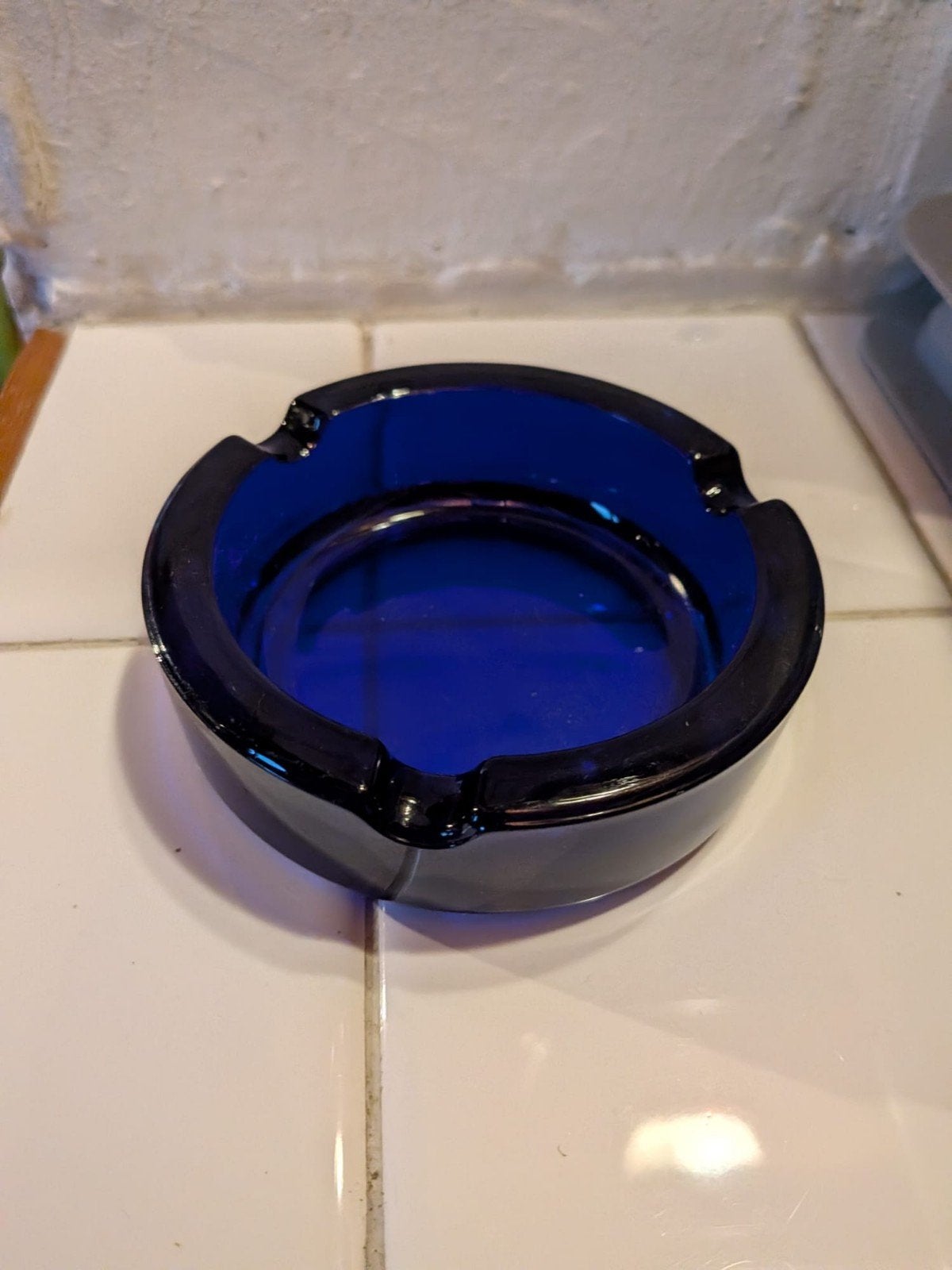 vintage asbak blauw glas, Huis en Inrichting, Vintage, Gebruikt, Blauw, Ophalen of Verzenden