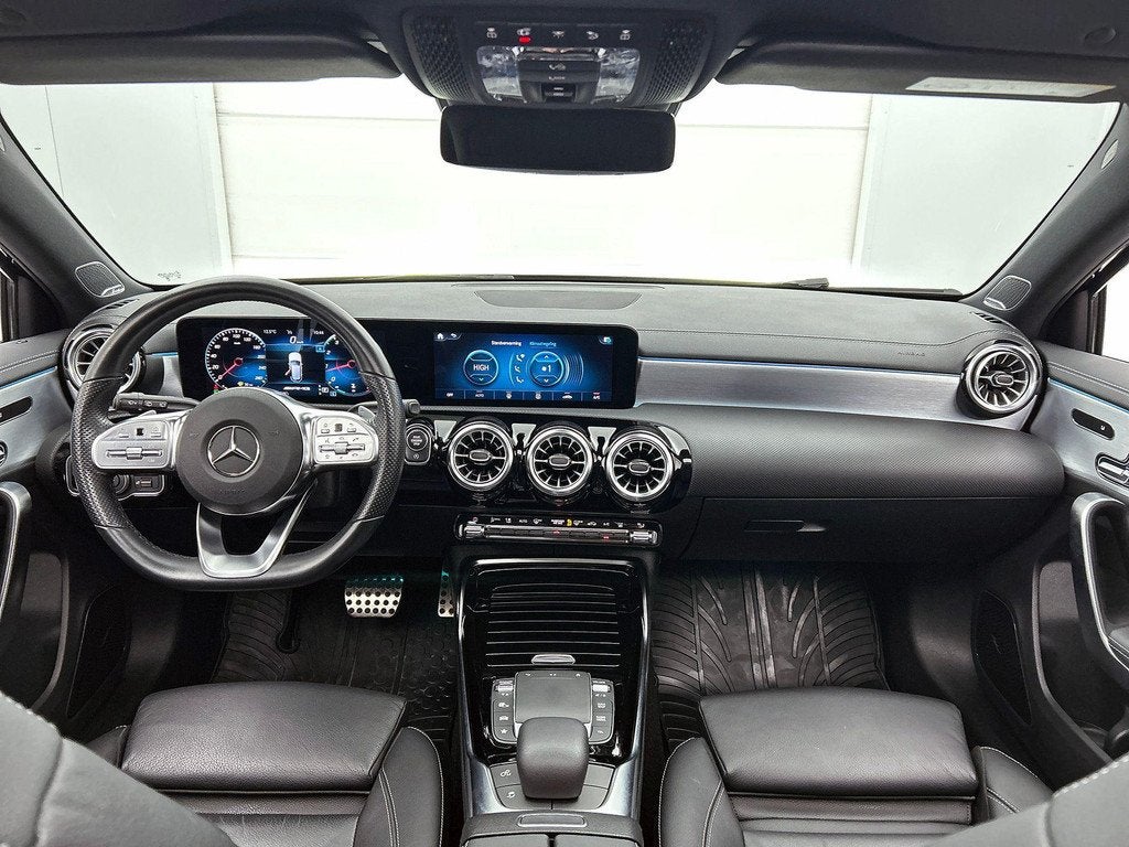 Mercedes-Benz A-Klasse Mercedes-AMG A 35 4MATIC Hatchback AM, Classe A, 1800 kg, Entreprise, Noir