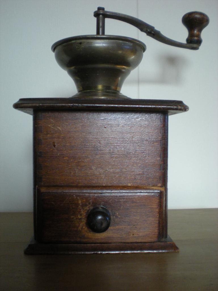 Moulin à café ancien Nr 11, Enlèvement ou Envoi