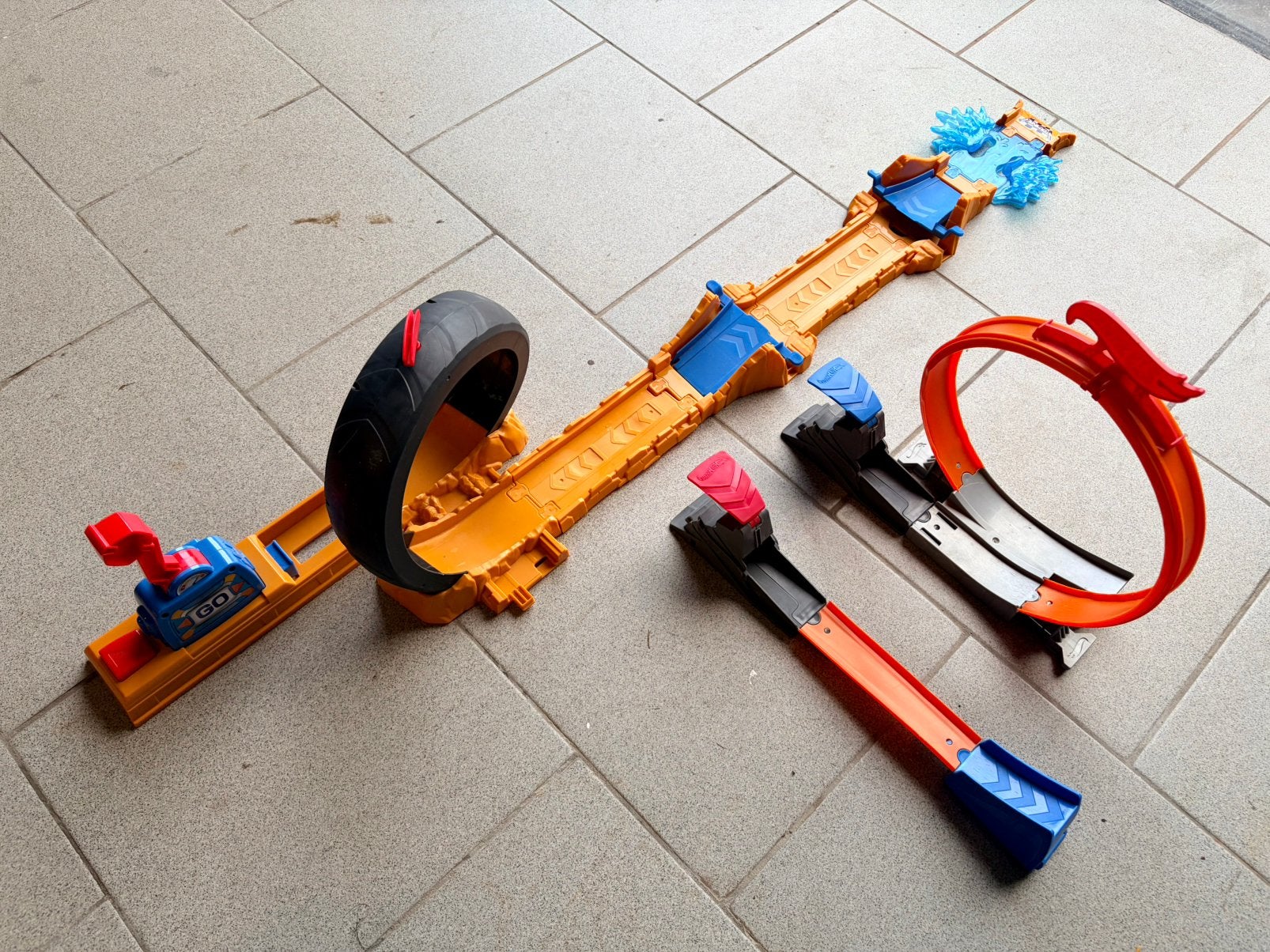 Hot Wheels - A donner, Ophalen, Hot Wheels, Racebaan, Gebruikt