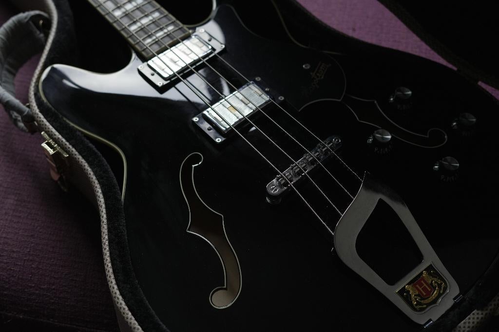 HAGSTROM Viking Basse + caisse, Musique & Instruments, Enlèvement, Utilisé, Semi-acoustique