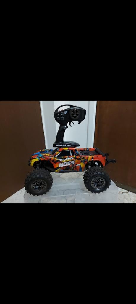 Traxxas Hoss, Hobby & Loisirs créatifs, Modélisme | Radiocommandé & Téléguidé | Voitures, Comme neuf, Électro, Échelle 1:10, RTR (Ready to Run)