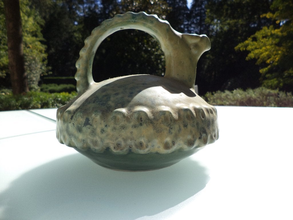 pre-1950 zoömorfe kruik groen gespikkeld glazuur keramiek, Antiek en Kunst, Kunst | Designobjecten, Ophalen of Verzenden, Object