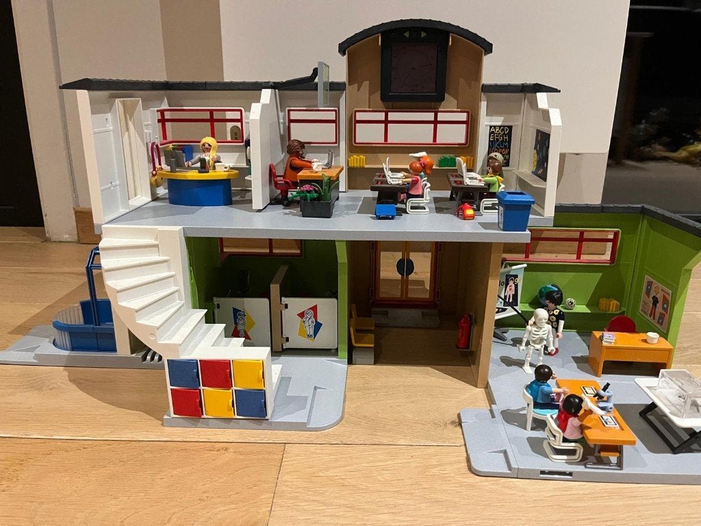 Playmobil school met schoolbus - volledige set, Ophalen, Gebouw, Complete set, Zo goed als nieuw