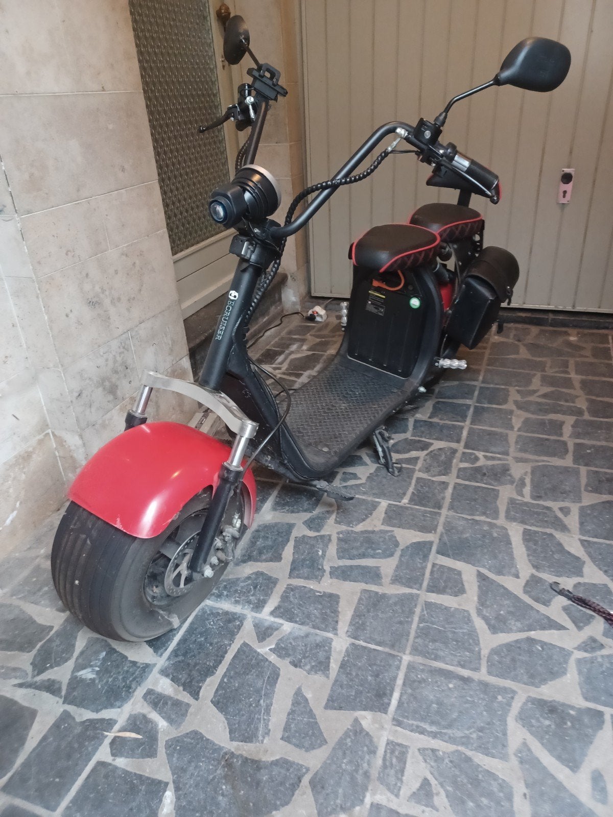 Elektrische scooter, 2 pp, 35 km/uur, Fietsen en Brommers, Ophalen, Gebruikt