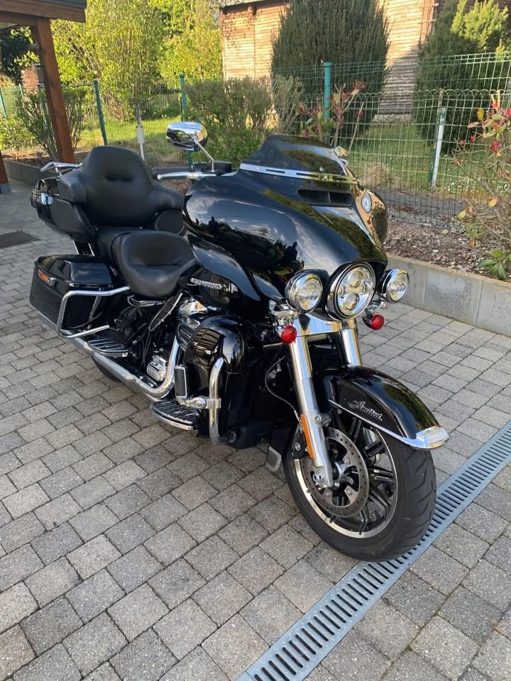 2018 Harley Davidson Electra Glide flhtk ultra limited, Occasion, 1745 cc, 4 cilinders, Particulier
