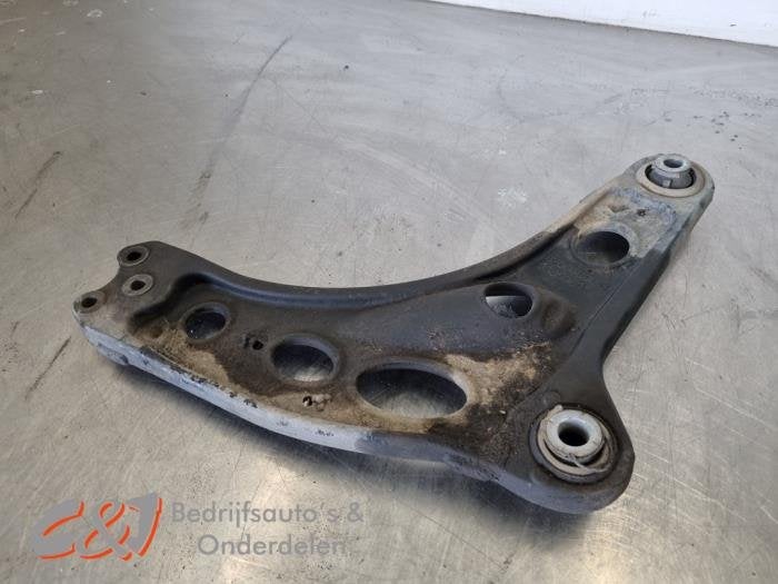 Draagarm links-voor van een Renault Trafic, Gebruikt, -, Renault, -