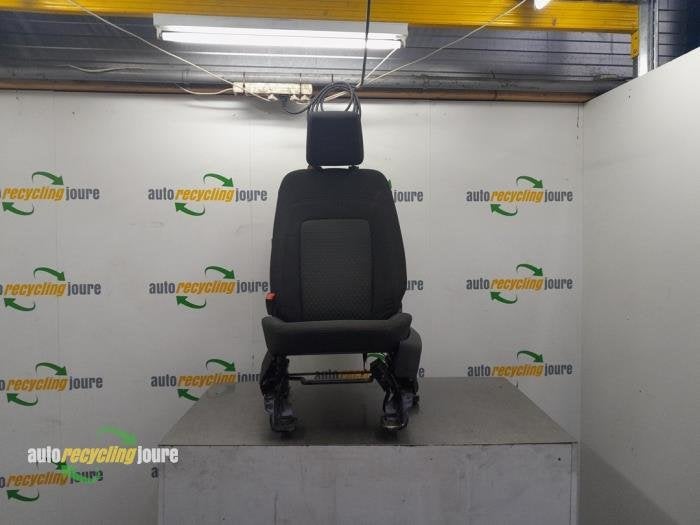 Siège gauche d'un Ford Tourneo Connect, -, -, 3 mois de garantie, -