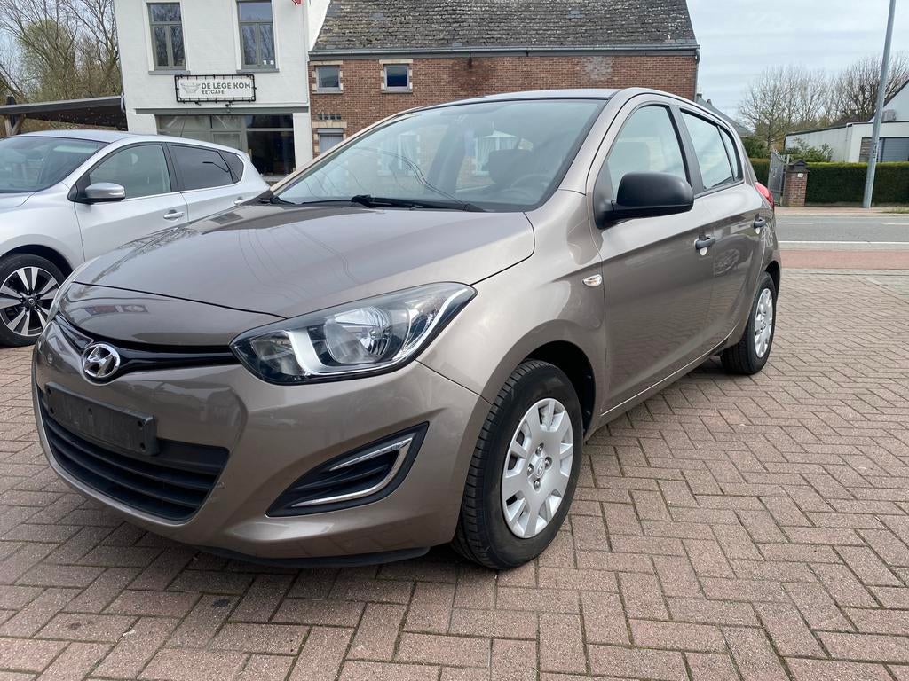 Hyundai i20 1.2 - BENZINE - DASHCAM - 110.000km - 2013, Auto's, Euro 5, Stof, Bruin, 1198 cc