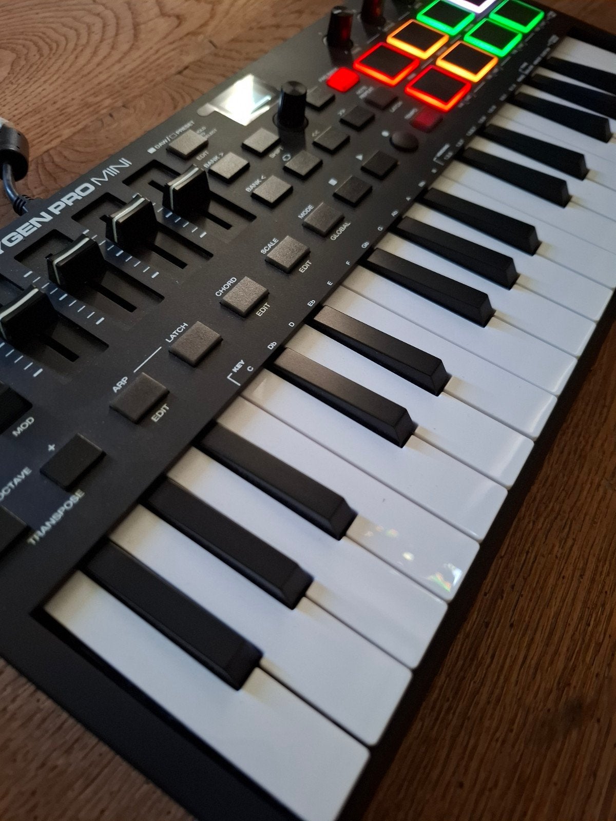 Midi-controller, Ophalen, Nieuw