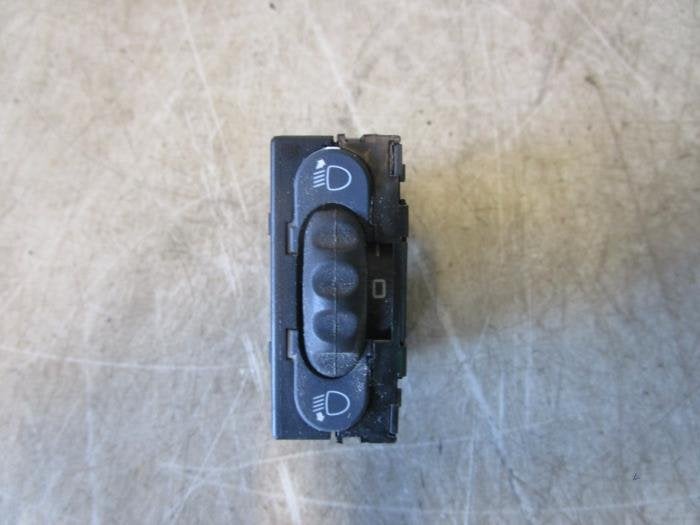 Commutateur phare hauteur réglable d'un Opel Vivaro (Vivaro, Autos : Pièces & Accessoires, -, Opel, 3 mois de garantie, Utilisé