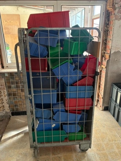 Lot Magazijn Bakjes, Doe-het-zelf en Bouw, Kratten en Dozen, Ophalen