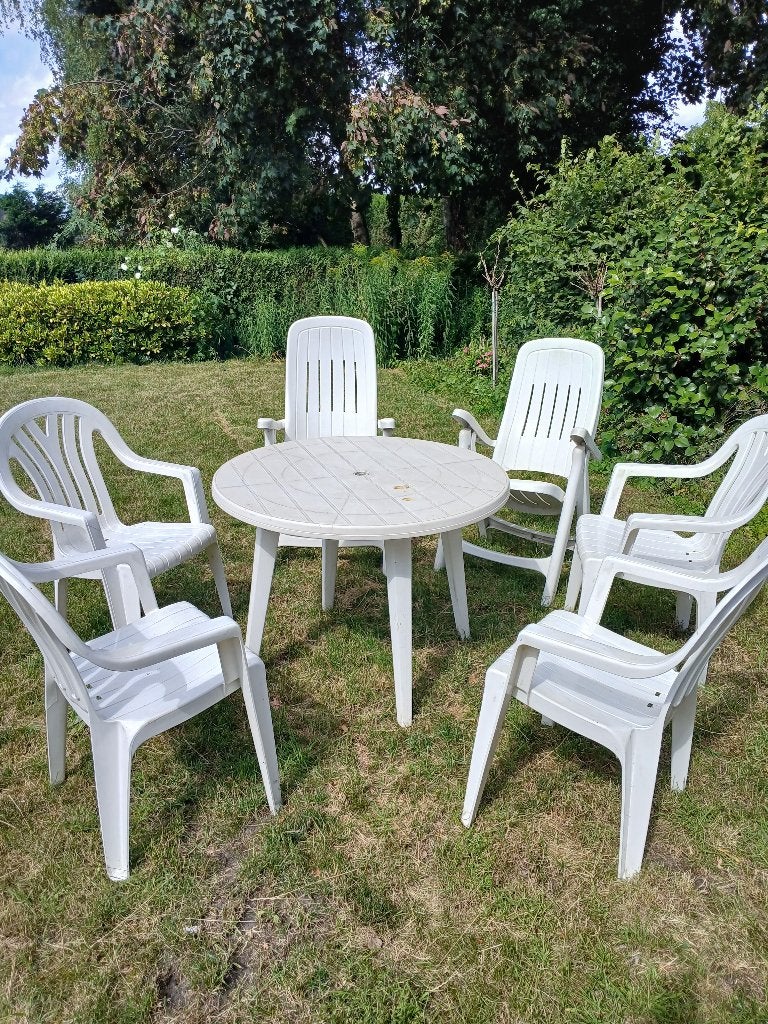 Tuintafel + stoelen, Ophalen, Gebruikt, Rond, Plastic