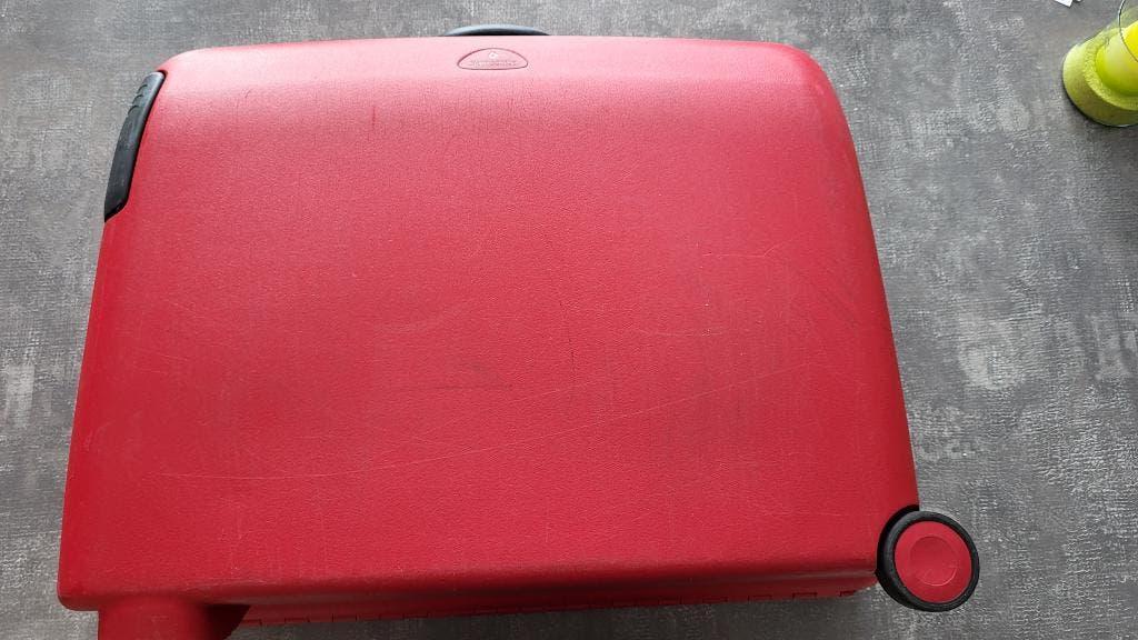 Valise Samsonite rigide 68 x 55 x 24 cm, Bijoux, Sacs & Beauté, Valises, Utilisé, Plastique dur, 60 à 70 cm, 45 à 55 cm, Roulettes