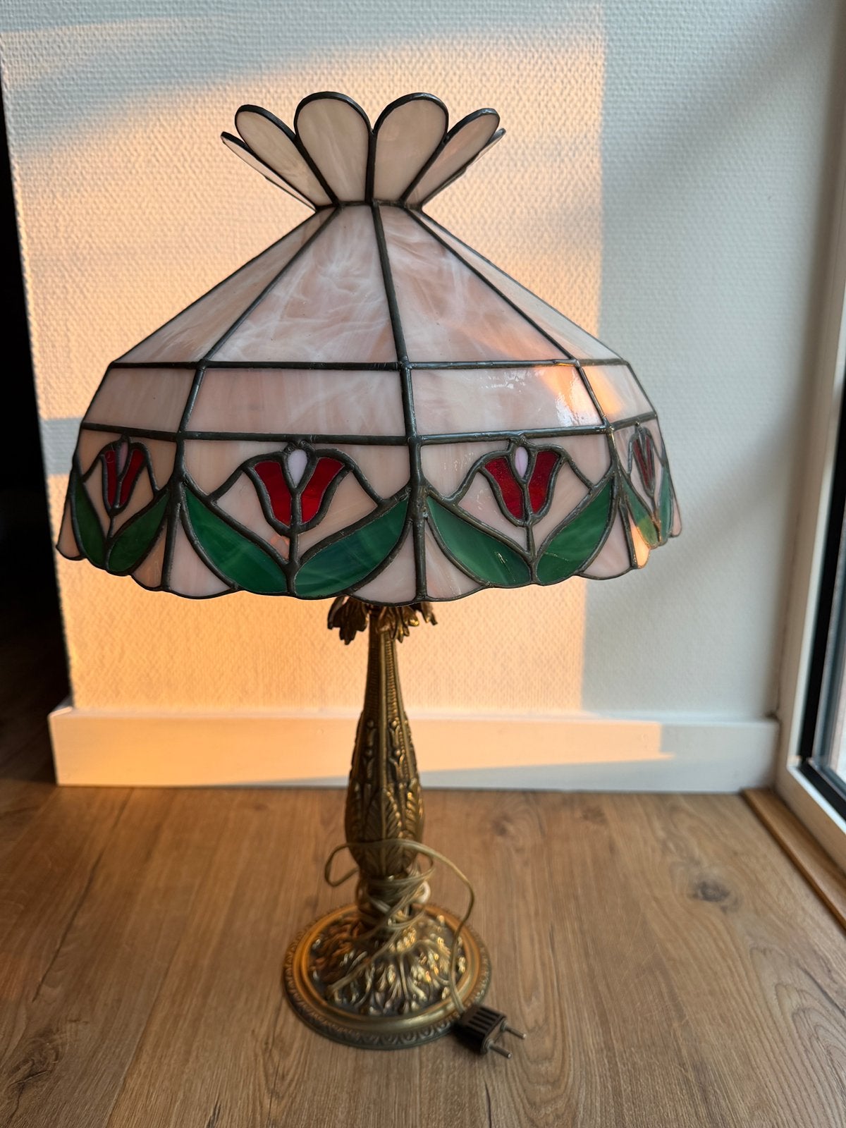 Lamp in tiffany stijl, Ophalen, Zo goed als nieuw