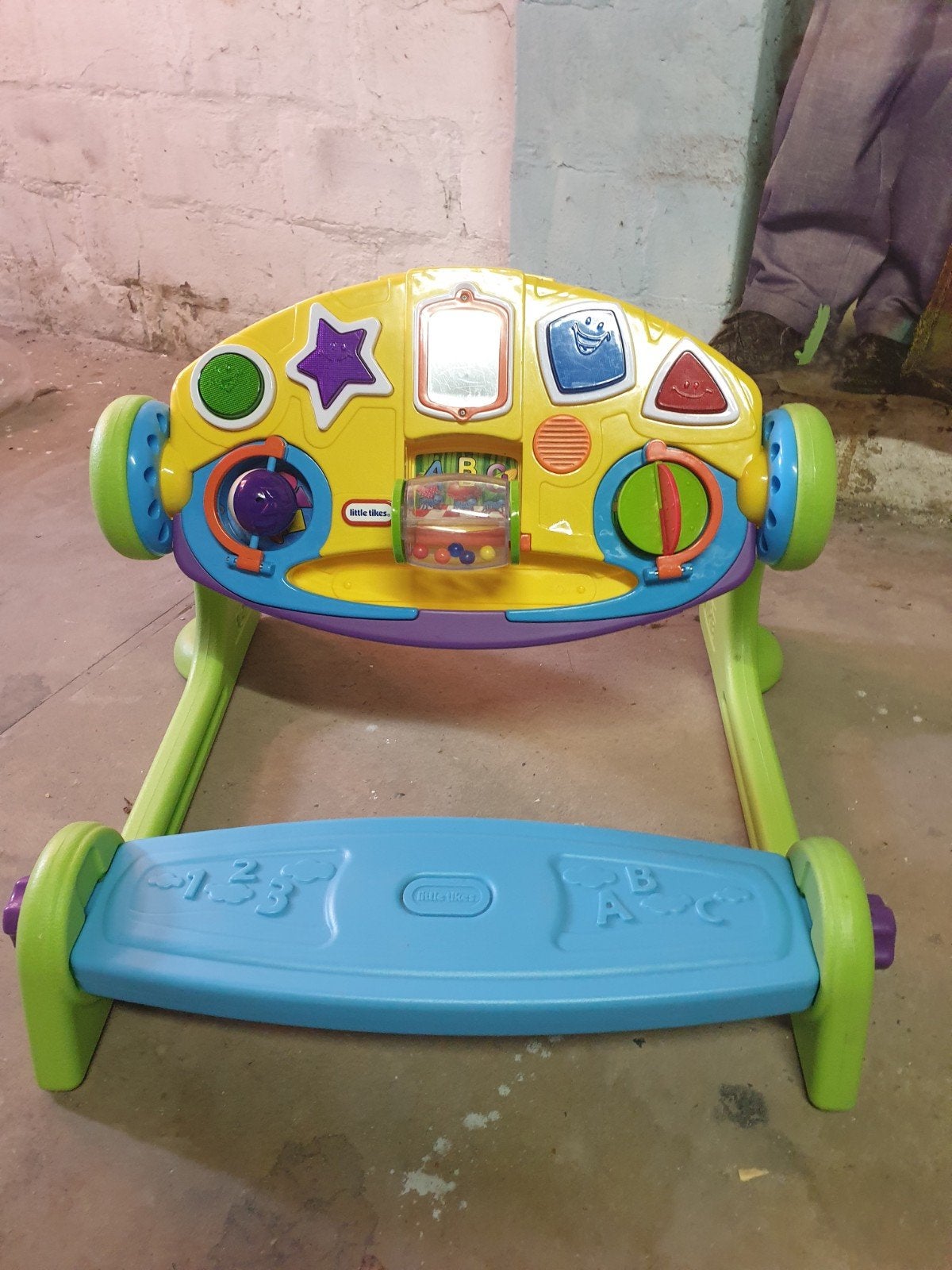 table d activités bébé, Enfants & Bébés, Enlèvement ou Envoi
