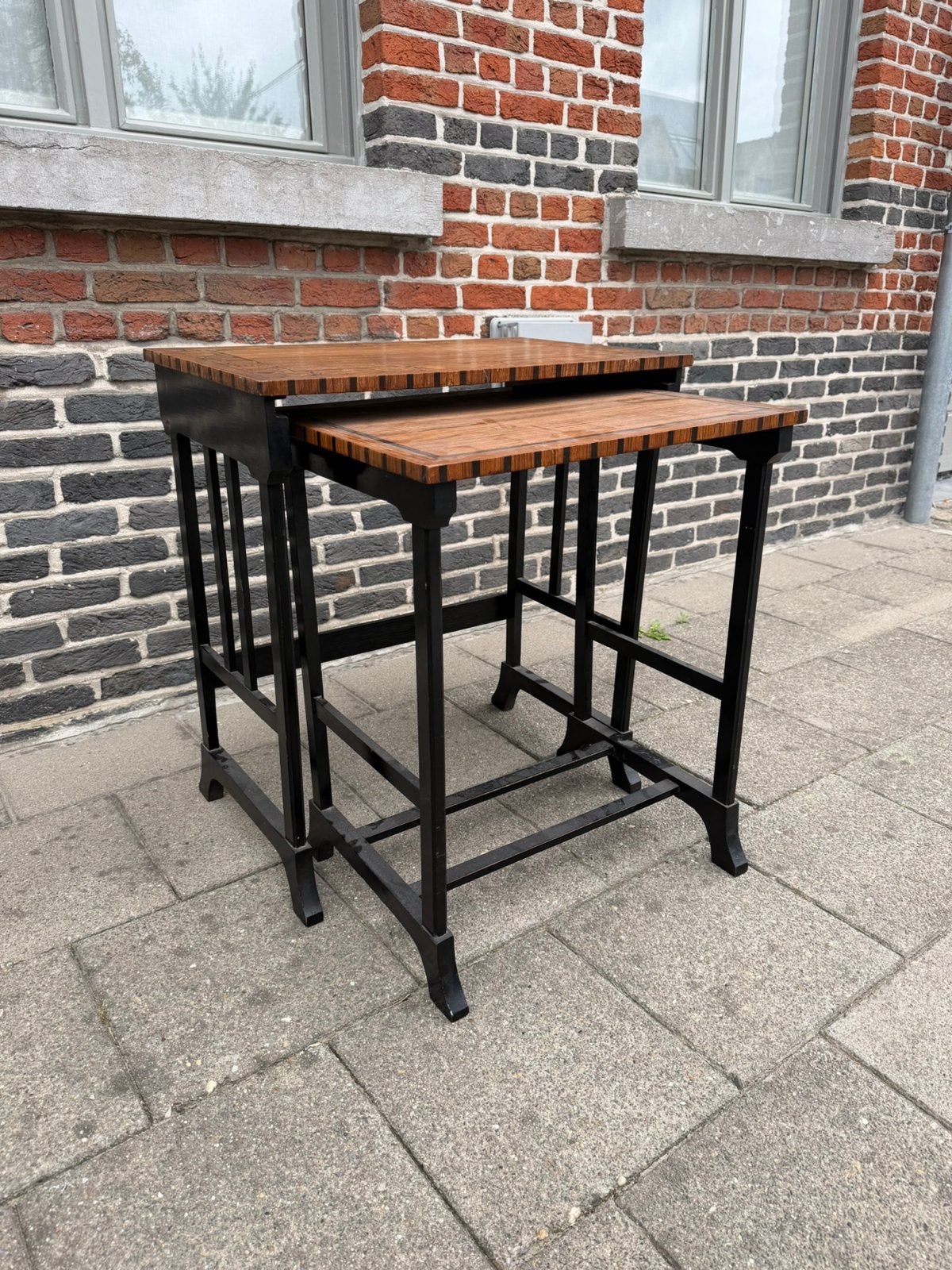 Art deco 2 nesting tables inlegwerk antiek, Ophalen