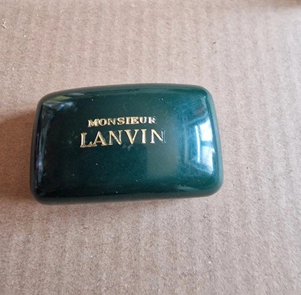 Ancien mini savon Monsieur Lanvin Année 70 35 gr avec boite, Collections, Parfums, Envoi, Comme neuf, Accessoires