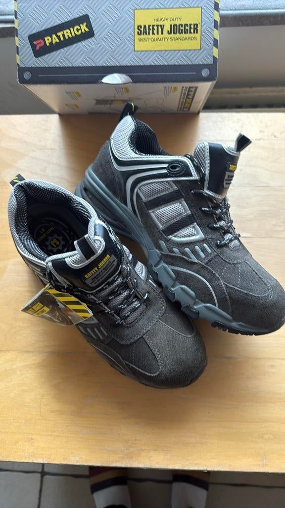 Chaussures de sécurité, Sport en Fitness, Bergsport en Wandelen, Ophalen, Zo goed als nieuw, Schoenen