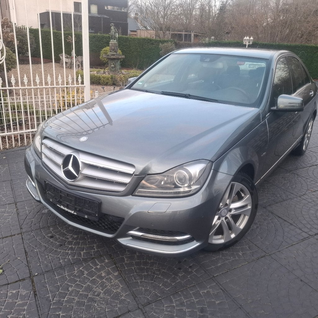 Mercedes C200. Automaat, Auto's, Automaat, Euro 5, Automatische klimaatregeling, Particulier