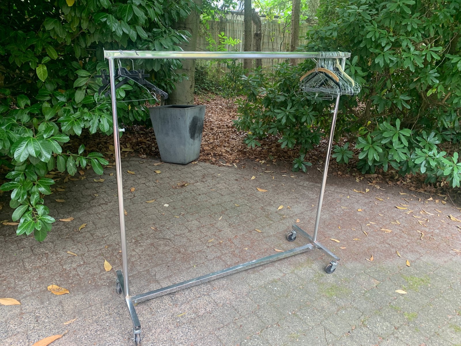 Kledingrek - 3 stuks - gratis, Kleding | Dames, Kledingrekken, Ophalen, Zo goed als nieuw