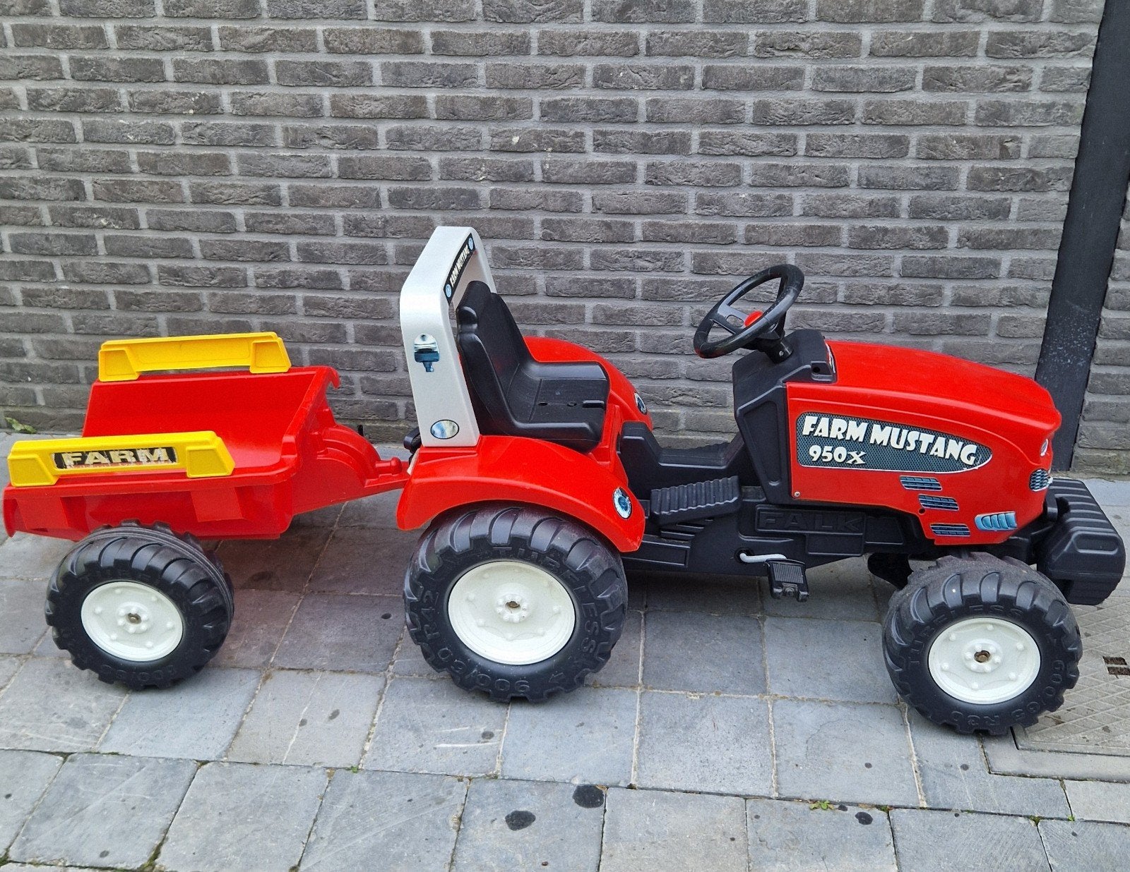 Falk Supercharger Tractor met Aanhanger, Ophalen