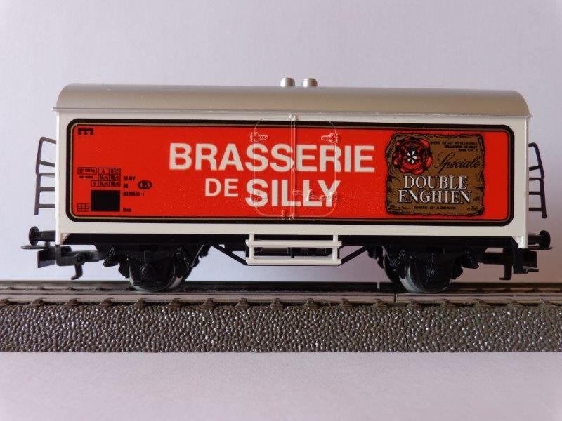 Marklin ho sncb/nmbs Wagon pub. 'Brasserie de Silly'., Enlèvement ou Envoi, Neuf, Wagon, Märklin
