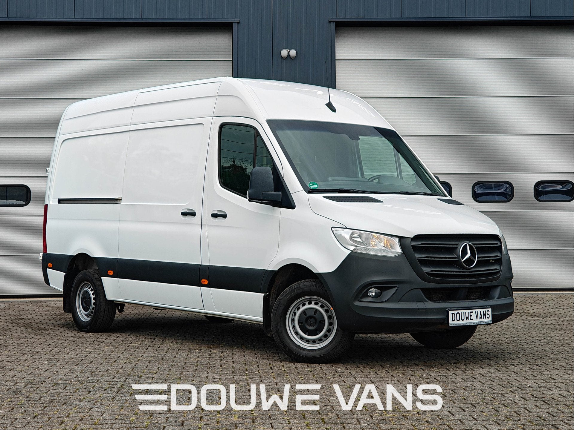 Mercedes-Benz Sprinter 317 L2H2 Automaat Distronic Trekhaak, Autos, Camionnettes & Utilitaires, Achat, Entreprise, 2 places, 2800 kg