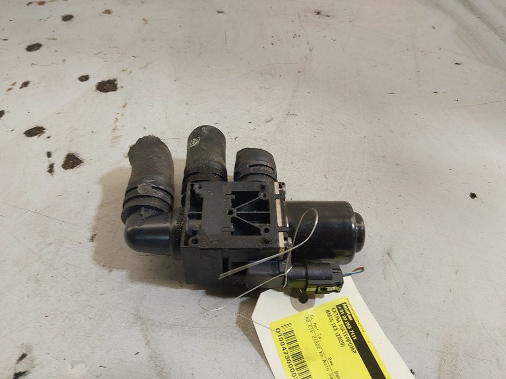 EXTRA EAU POMPE BMW iX3 (|11538572508|851223605|8572508|), Utilisé, BMW, Petuelring 130
80809  München, DE, Bayerische Motoren Werke AG