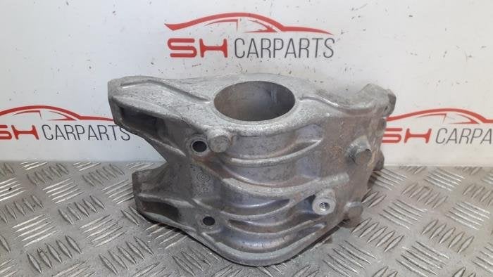 Support moteur d'un Mercedes CLA, 3 mois de garantie, Utilisé, -, -