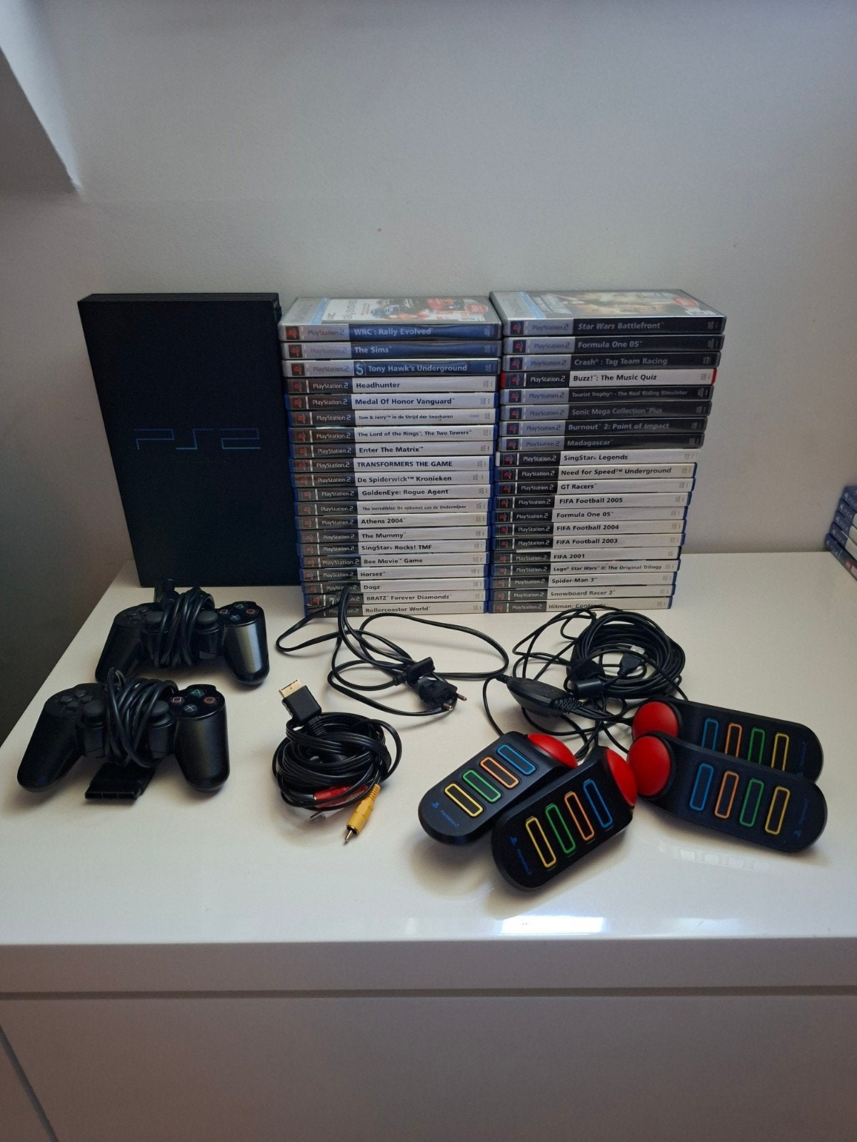 PS2 + 2 controllers + 40 games, Games en Spelcomputers, Spelcomputers | Sony PlayStation 2, Ophalen, Met games, Met 2 controllers